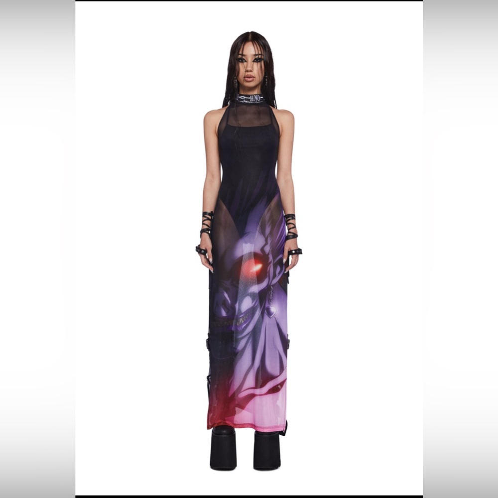 Model is 5’5’ wearing size S
BLACK
94% Polyester 6% Spandex
Machine Washable